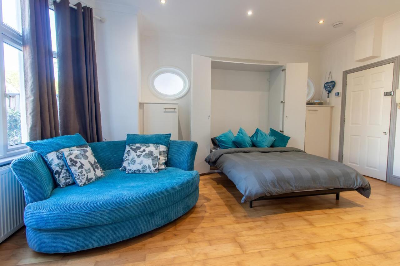 Spacious And Light Flat In Clapham Londýn Exteriér fotografie